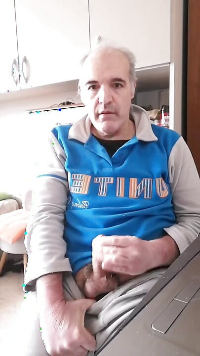 Kahveme boşaldım ve hepsini yuttum