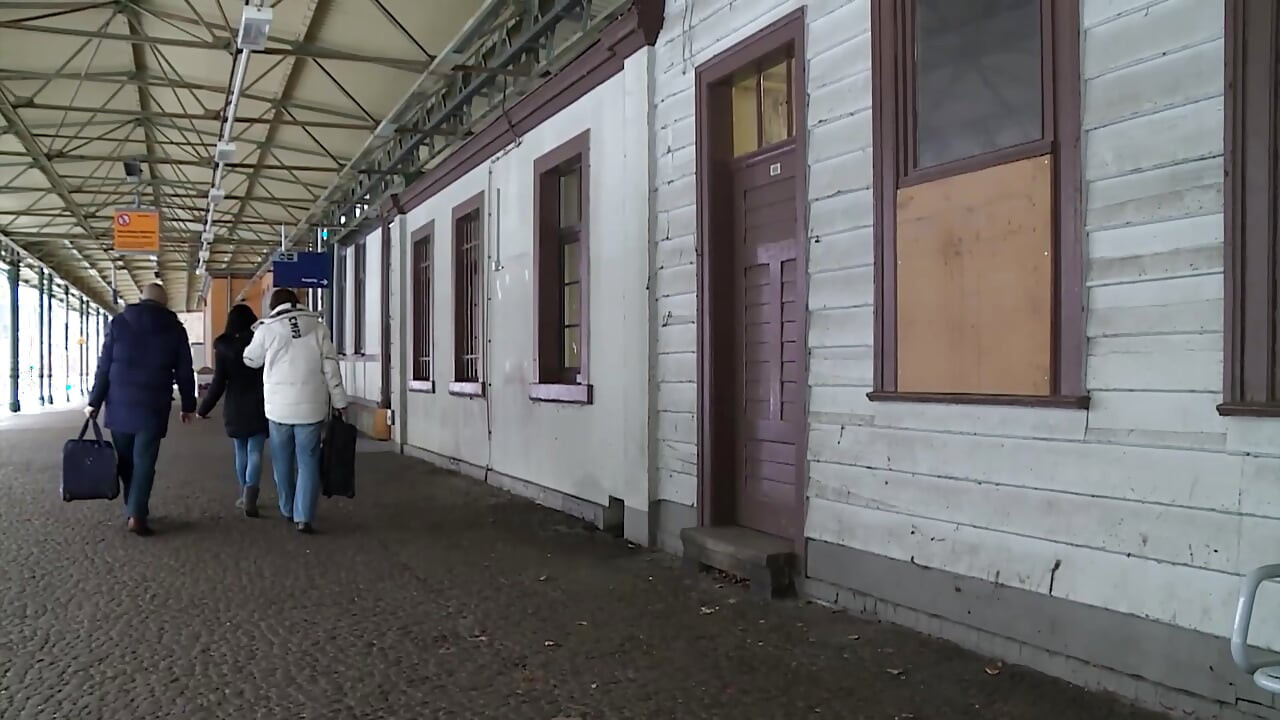 Olgun Alman üçlü seks ve çifte penetrasyon