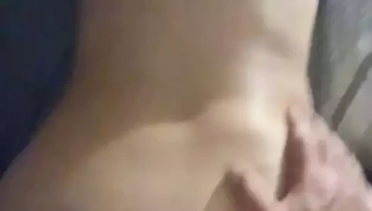 Ehehure in den Arsch ficken und tief besamen