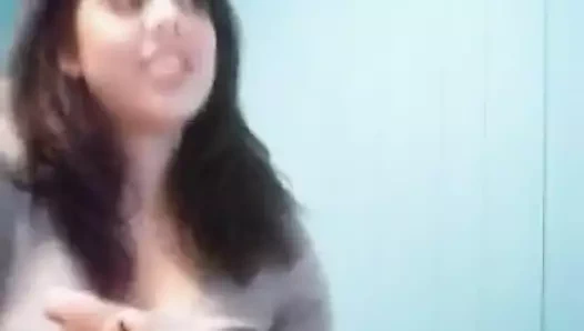 amatör kız öz ibadet üzerinde cam