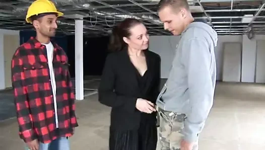 Sert 3lü için Hollandalı genç