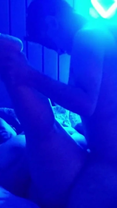Her inlemenin paylaştığımız lezzetli bir günah olduğu yol kenarındaki bir motelde üvey oğlumu sikiyorum | Klip 1