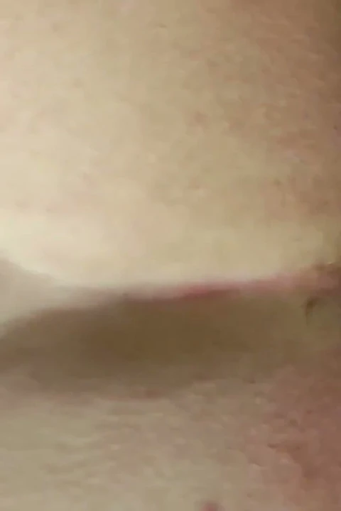 Sevimli doğal femboy bir balık kemiğine atlıyor ve kameraya boşalıyor
