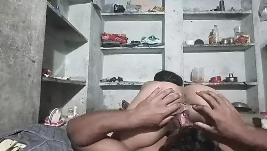 Deber bhabi köyümüzle seks yapıyor