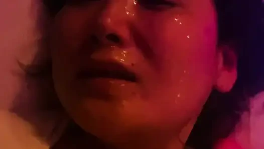 Evli bir kadına mastürbasyon yapıyor