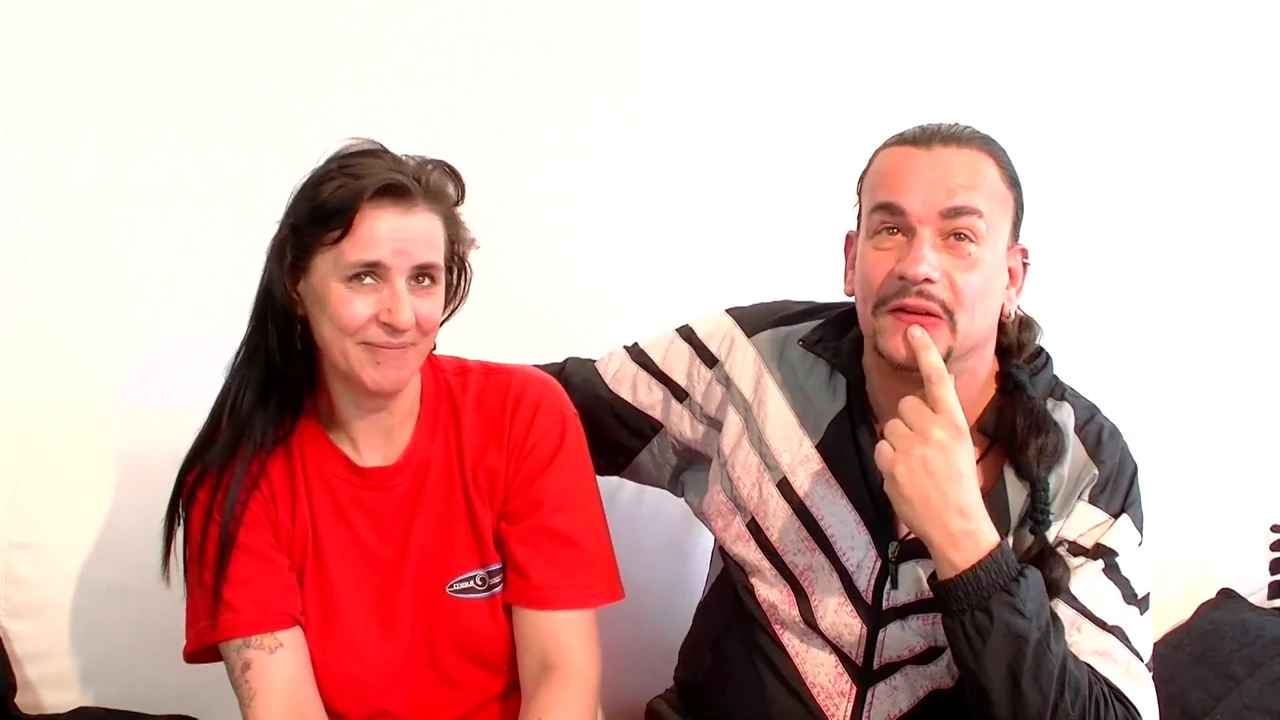 Steffi would like a threesome