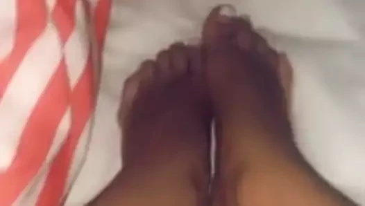 Milf ayaklar dik eş