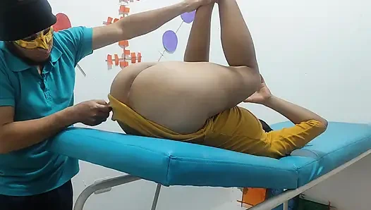 Bir hippi bana masaj yaptı ve ondan bana ek bir seks servisi yapmasını istedim.