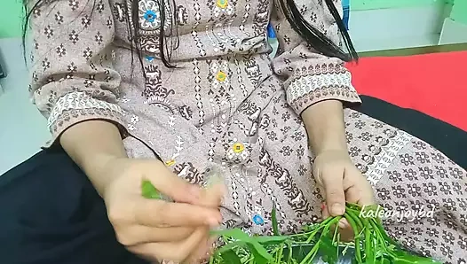 Güzel ve seksi 18 yaşındaki karımın götü