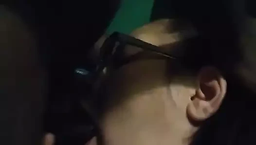 Bu herifin sikini emmek