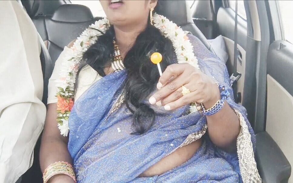 Hintli araba seksi Telugu edepsiz konuşuyor.araba şoförü Telugu Saree teyzeyi sikmeye çalışıyor.
