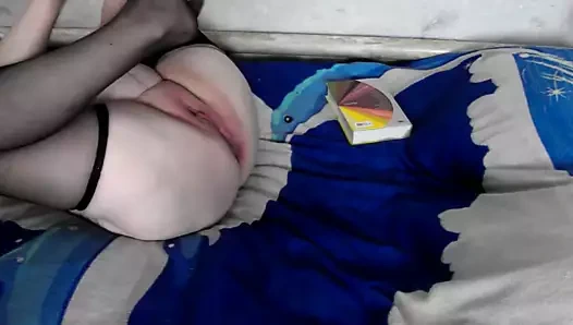 Götten sperm almak için pembe külot giymek