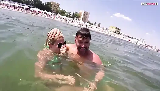 Sikiş tatilimiz; Otel odasında inliyor