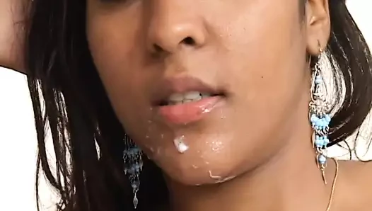 Kıllı biseksüel erkekler egzotik kadın kaltak ile dörtlü sırasında becerdin