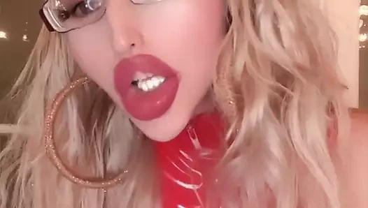 Seni mahvediyorum ve kıskandırıyorum