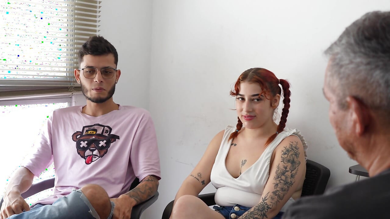 Axel ve Julieta ile röportaj lezzetli bir sikişle bitiyor