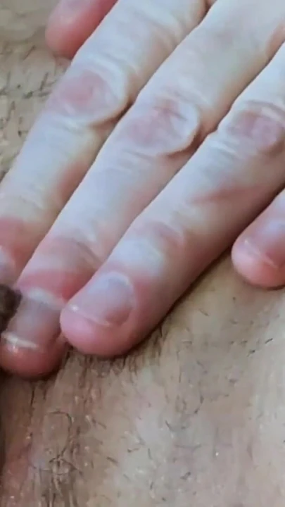 Hot MILF Lusty Lara Fingers her Pussy to Loud Orgasm | Clip 1