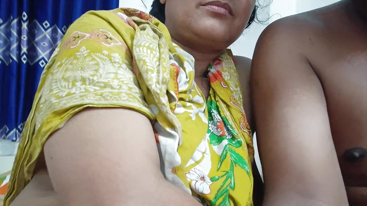 Bangla çift sikişiyor Bangla ses yakın çekim video.video hintli evli kadın