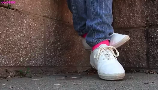 Jasmine cold keds ayakkabı oyunu