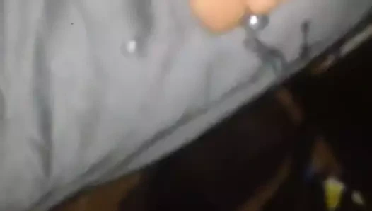 Bir çok arasında boşalmak üzerinde tabanlar