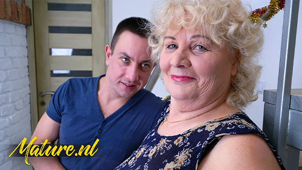 HD Horny Old Granny Lana Likes To Fuck Younger Men In Her Free Time (High Quality) - UK Special