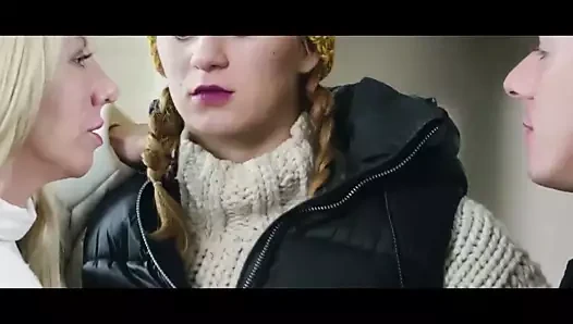 Adım adım anne ve genç kızı ısınmak bir dev çük