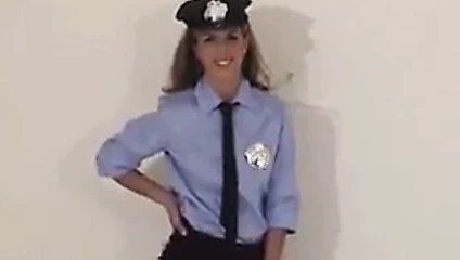 Kobe lee - hortumlu polis