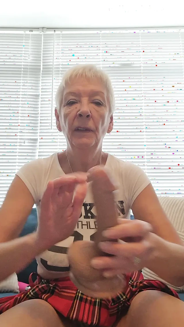 Oyuncaklarla çifte penetrasyon