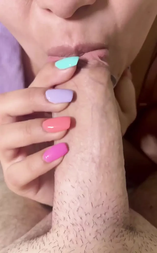 Горячее видео первого минета