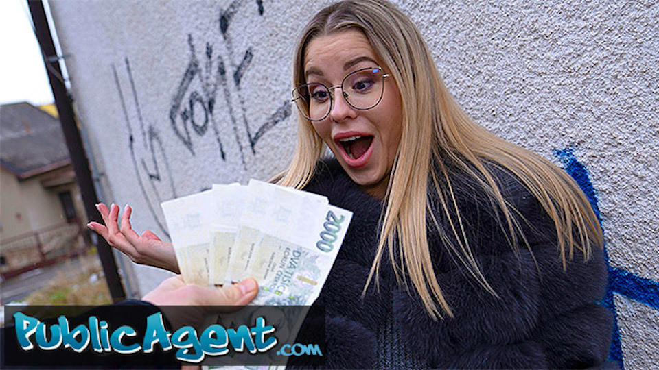 Kamu ajanı – gözlüklü sıcak görünümlü milf, sert hızlı pov fuck için mükemmel bir vücuda sahip