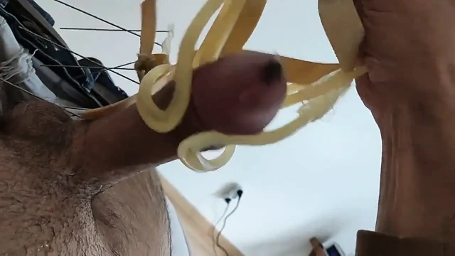 Sikimin üzerinde sinekle boşalma