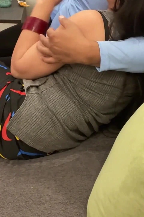 Devar ve yenge tartışması sert sikişe dönüşüyor