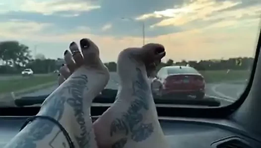 Yolda dövme tabanları