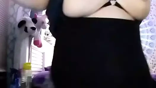 Kafam karıştı ve aletimi çıkardı + kıçımı ve göğüslerimi salladım