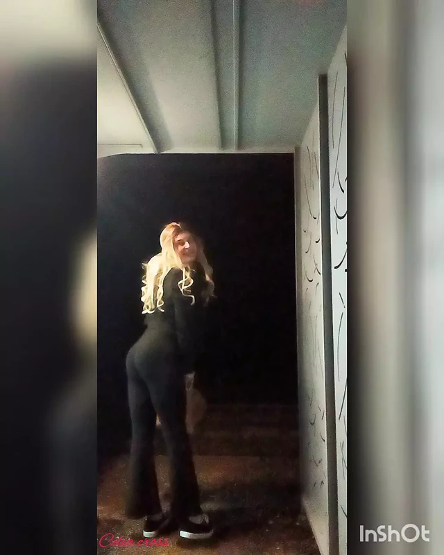 Güzel küçük trans trans Fransız travesti celia cross