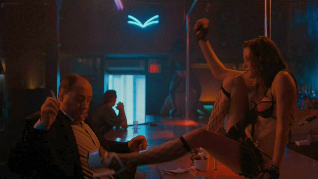 Kristen stewart striptizci