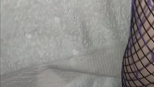 Söyle. Ben bir fahişeyim