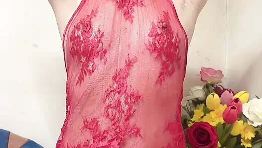 Minyon Hana Elbise Giyiyor Ve Göğüslerini Çok Seksi Amcık Götüne at