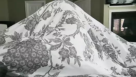 Pervy Stepsis Sneaks Into Big Bro's Room For Morning Fuck