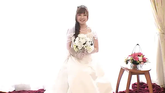 Gelinlikli Japon sahne 2_busty Japon kadın sert seks yaparken yakalandı