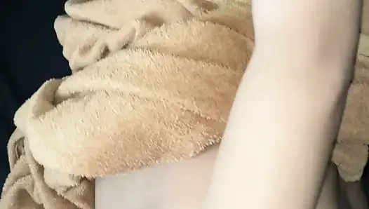 Fucking my mother in the morning until I cumshot her pussy