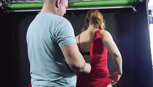 Çorap giyen Alman sürtük hoş bir sert pecker ile ona şaşırtıcı kedi