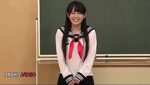 Yui Kasugano'nun yaramaz okul maceraları ateşli Asyalı döllenmelerle bitiyor!