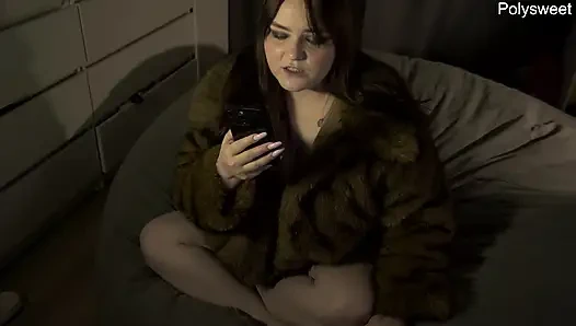 ! ARTıK BIRLIKTEYIZ! Porno hikayesi - sahibe bekaret kemeri takarken oğlunu takma yarakla sikiyor