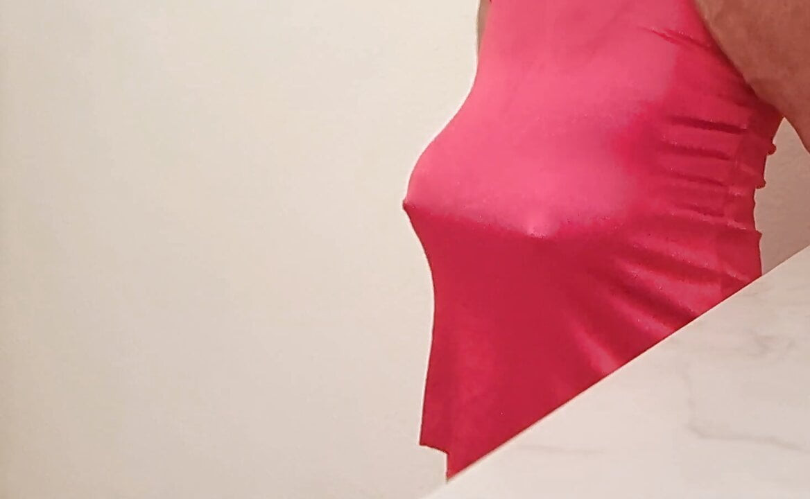 Göğüslerim dans ediyor dwt crossdresser