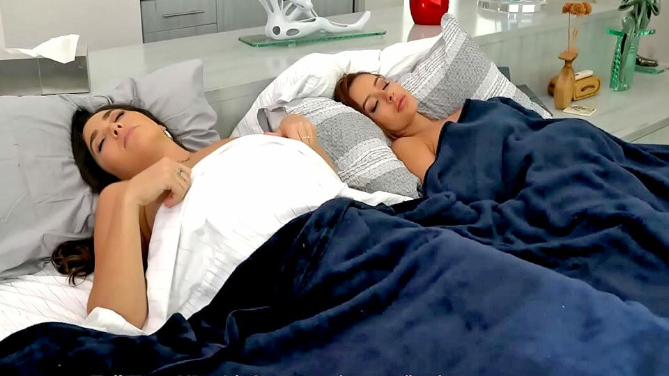 Büyük baştankara genç baskın Mastürbasyon yanında için ona gf