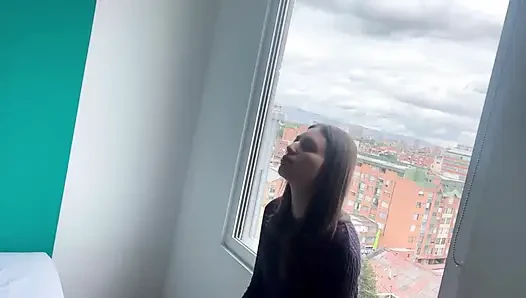 İş arkadaşım beni evine davet etti...