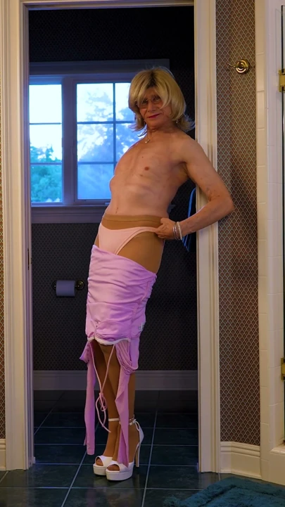 Kokteyl Elbisesinden Femboi'ye | Bölüm 2