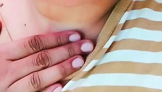 Güzel ateşli eski evli kadın görüntülü görüşmede seni aldatıyor ve hamile bırakıyor