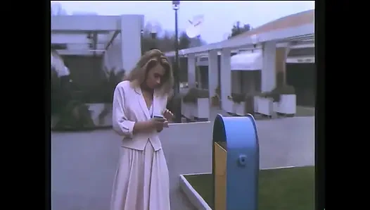 Kirli kız siyah penisin tadını çıkarıyor